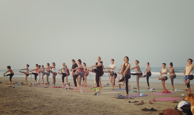 Yoga on Anjuna Beach